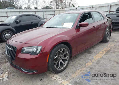 2018 Chrysler 300 300S z USA, uszkodzony, nr VIN 2C3CCABG3JH292166